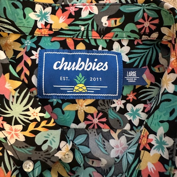 Chubbies men’s L button up - Picture 2 of 2